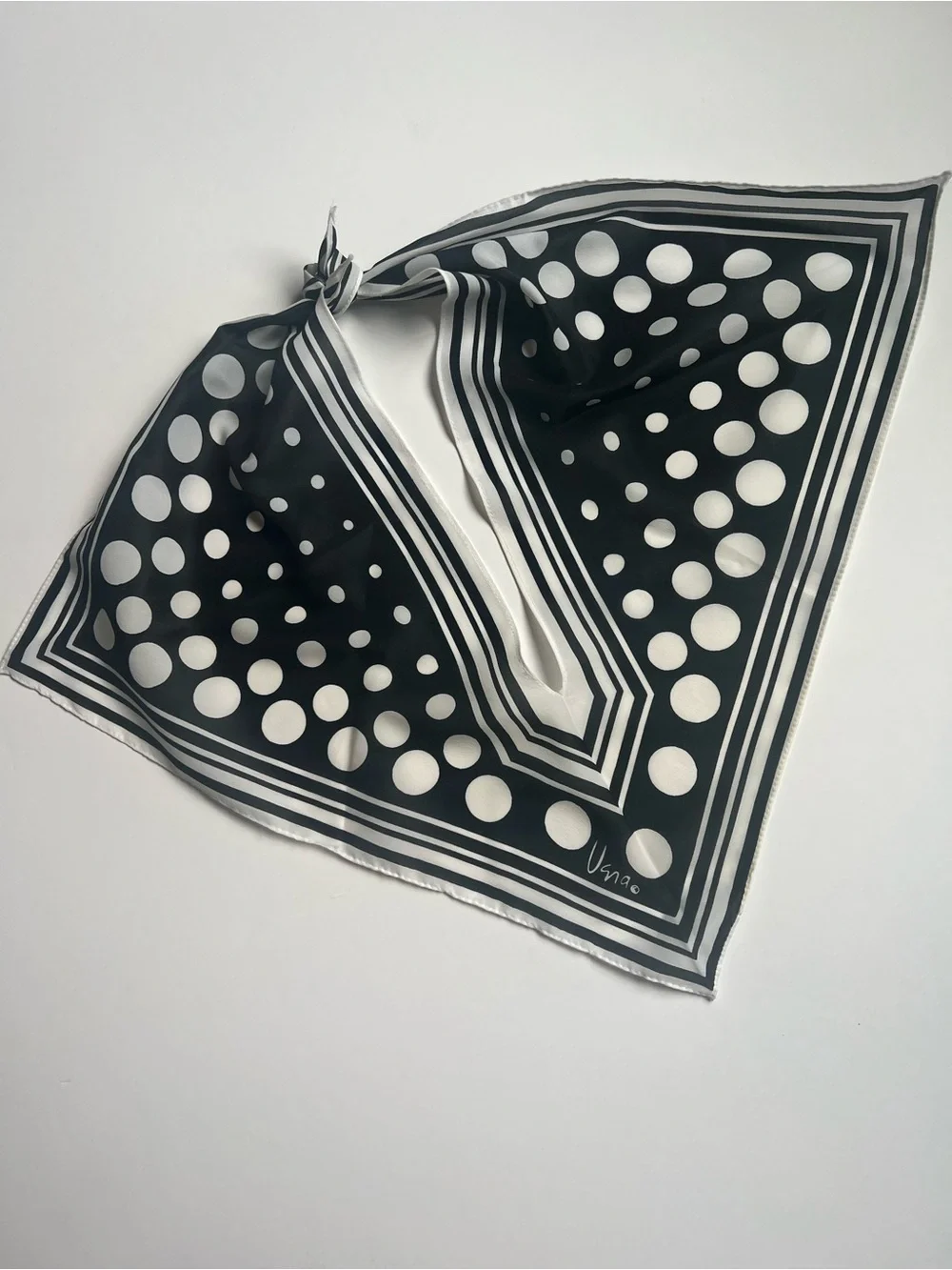 Vintage Vera Neumann silk triangle shape blk & white scarf to wear so many ways